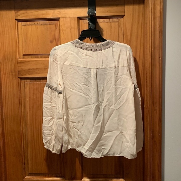 Tory Burch V-neck Silk Peasant Blouse in Cream size 2 - Picture 3 of 9